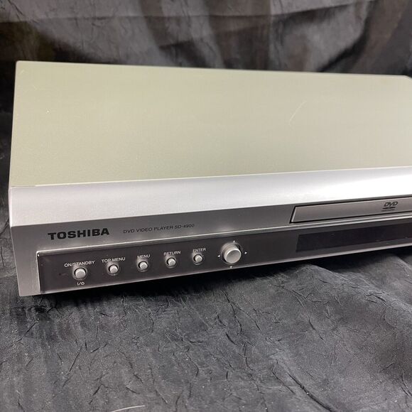 Toshiba SD-4900U 192kHz 24bit Audio DAC Dolby Digital DVD Video Player - Picture 2 of 7